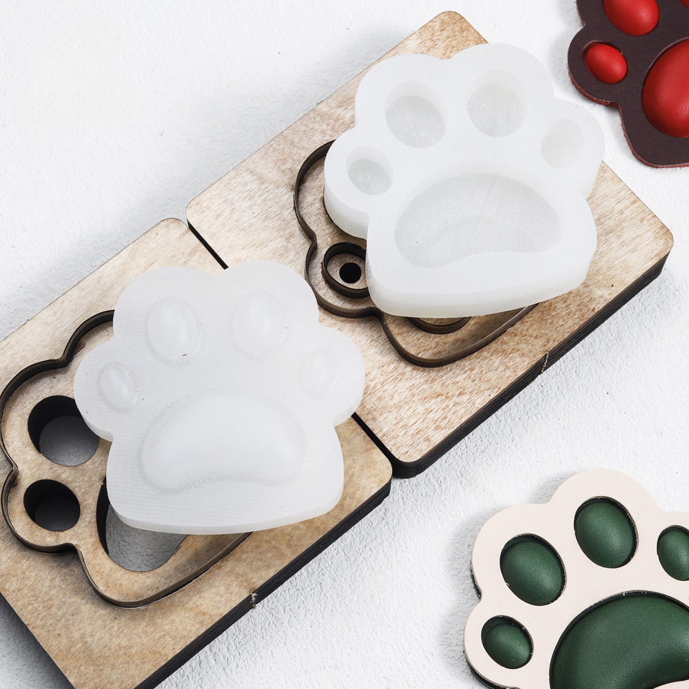 Dog Paw Shaped Leather Cutting - огляд і ціна Leatherwork Templates