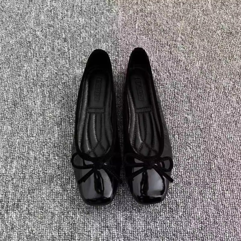 Women Nude Pink Patent Leather - огляд і ціна Leather Work Heels
