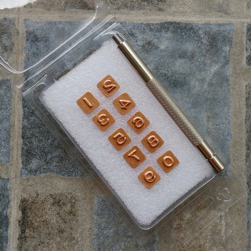 Leather Number Stamp Set 10 Pc - огляд і ціна Leather Stamp Set