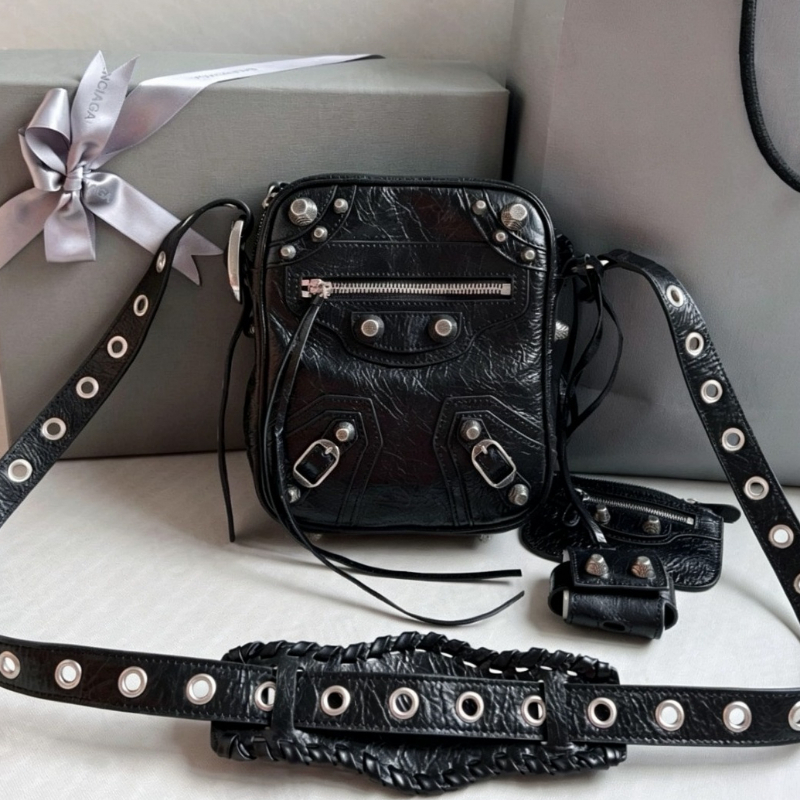 2026 New Street Style Motorcyc - огляд і ціна Leatherwork Rivets
